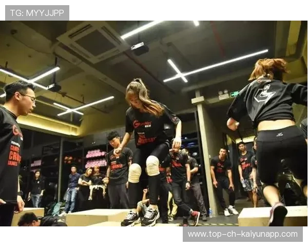 俱乐部在训练方法上引入个性化体能方案，俱乐部运行具体方案